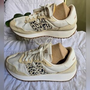 New Balance Women's Beige and Cream Sea Salt Leopard Sneakers Size 7.5